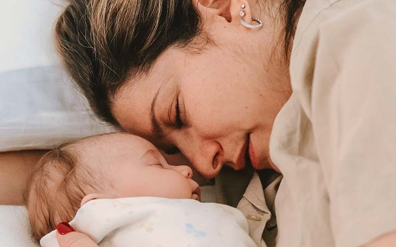 maternity newborn photo
